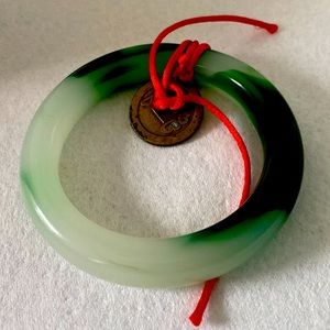 Vintage jade bangle bracelet free silk bag